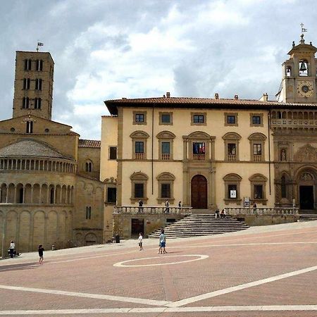 La Casina Di Ivonne Arezzo Centro Lägenhet Exteriör bild