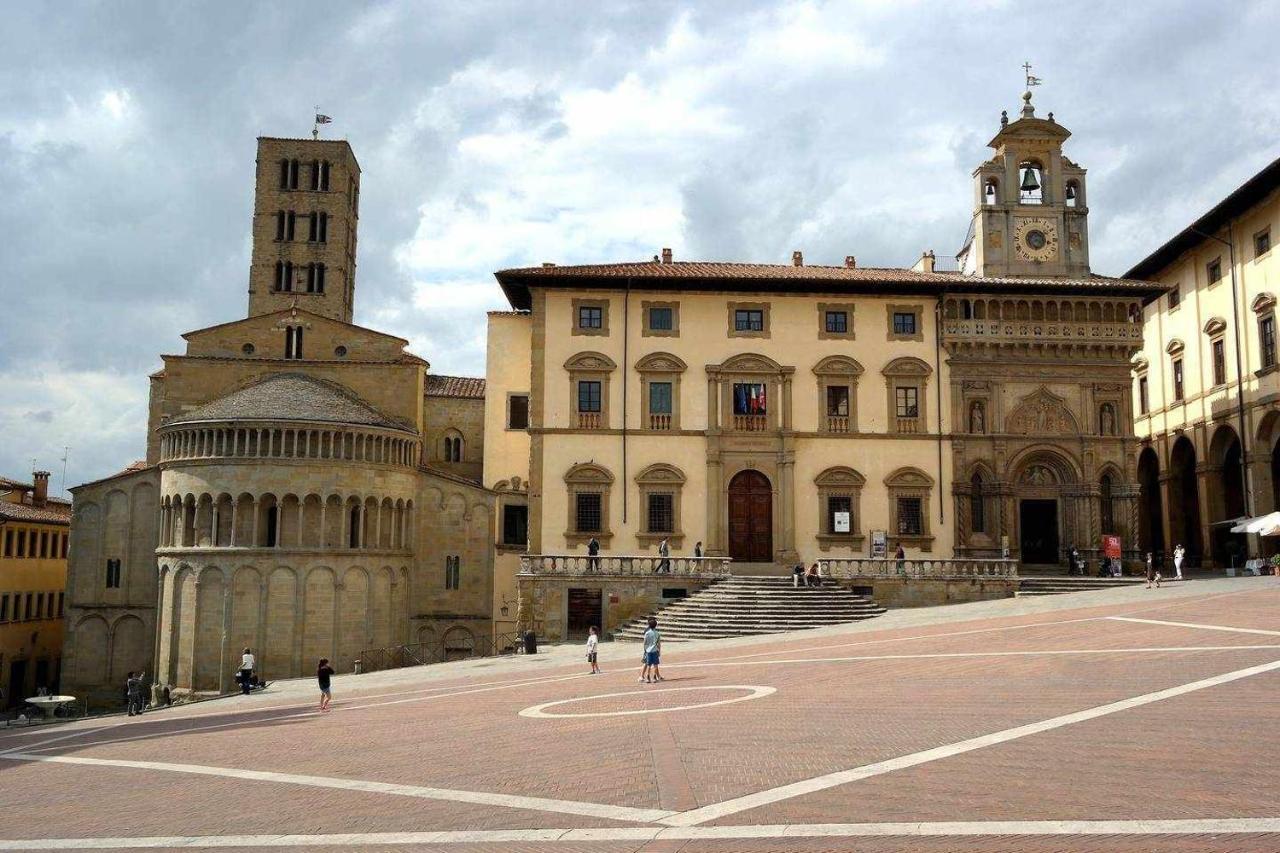 La Casina Di Ivonne Arezzo Centro Lägenhet Exteriör bild